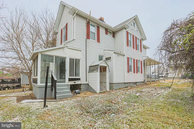 $2,800 | 9 Glenmore Avenue, Baltimore, MD 21206