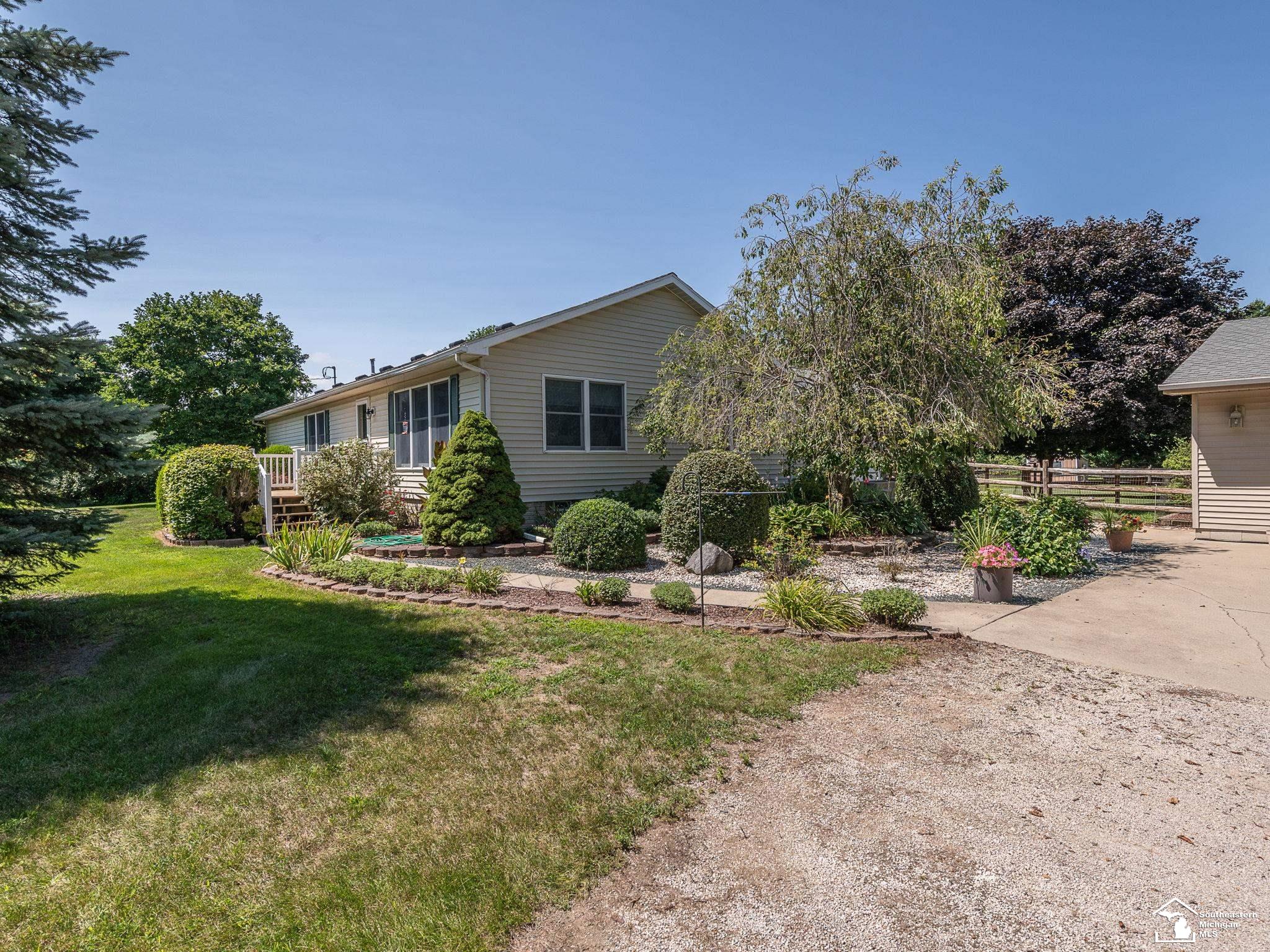 14436 Carroll Road Blissfield, MI 49228 - Photo 37 of 46 Gallery Image 37