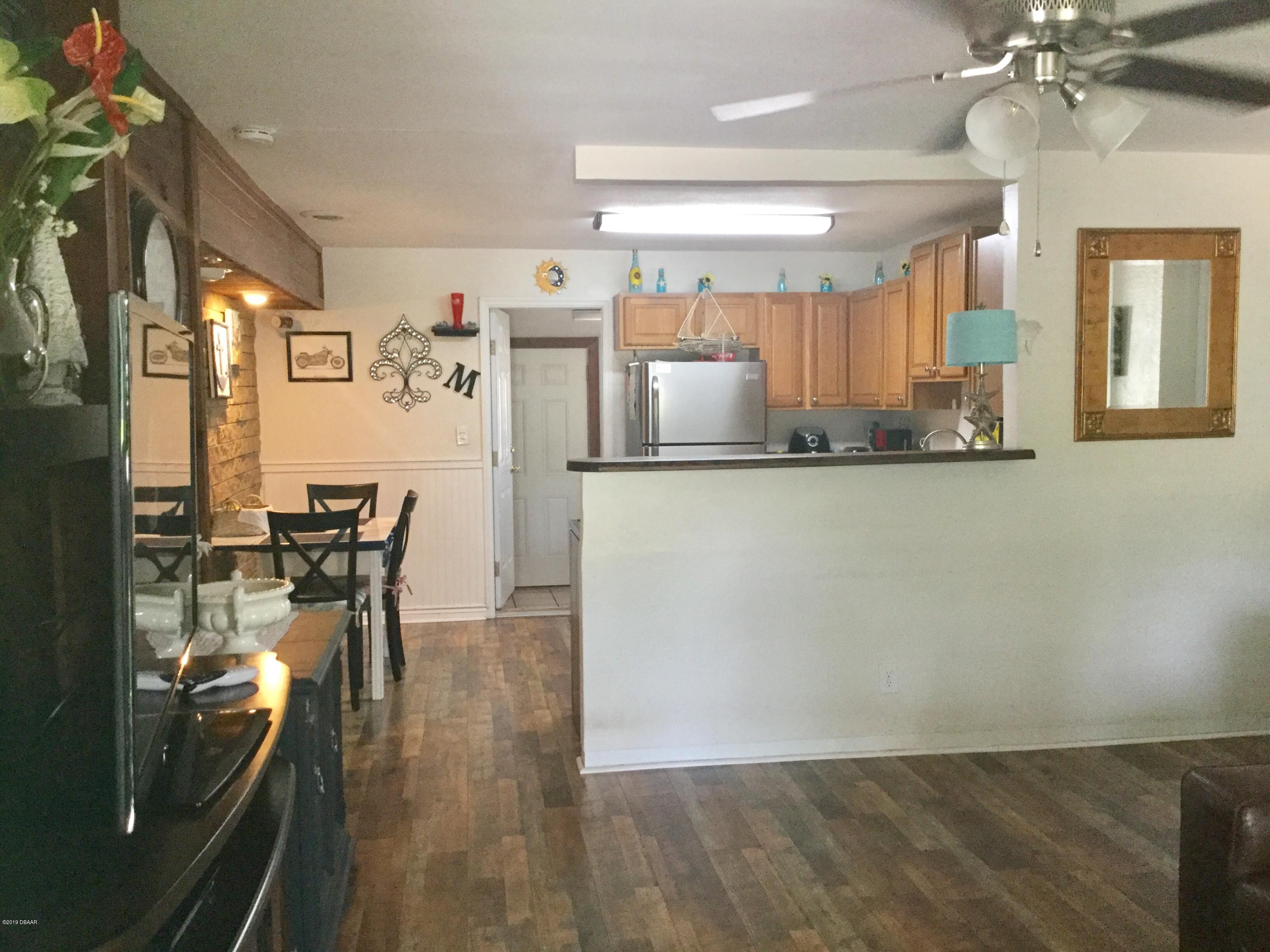 328 Thackery Road Ormond Beach, FL 32174 - Photo 3 of 26 IMG_E3343