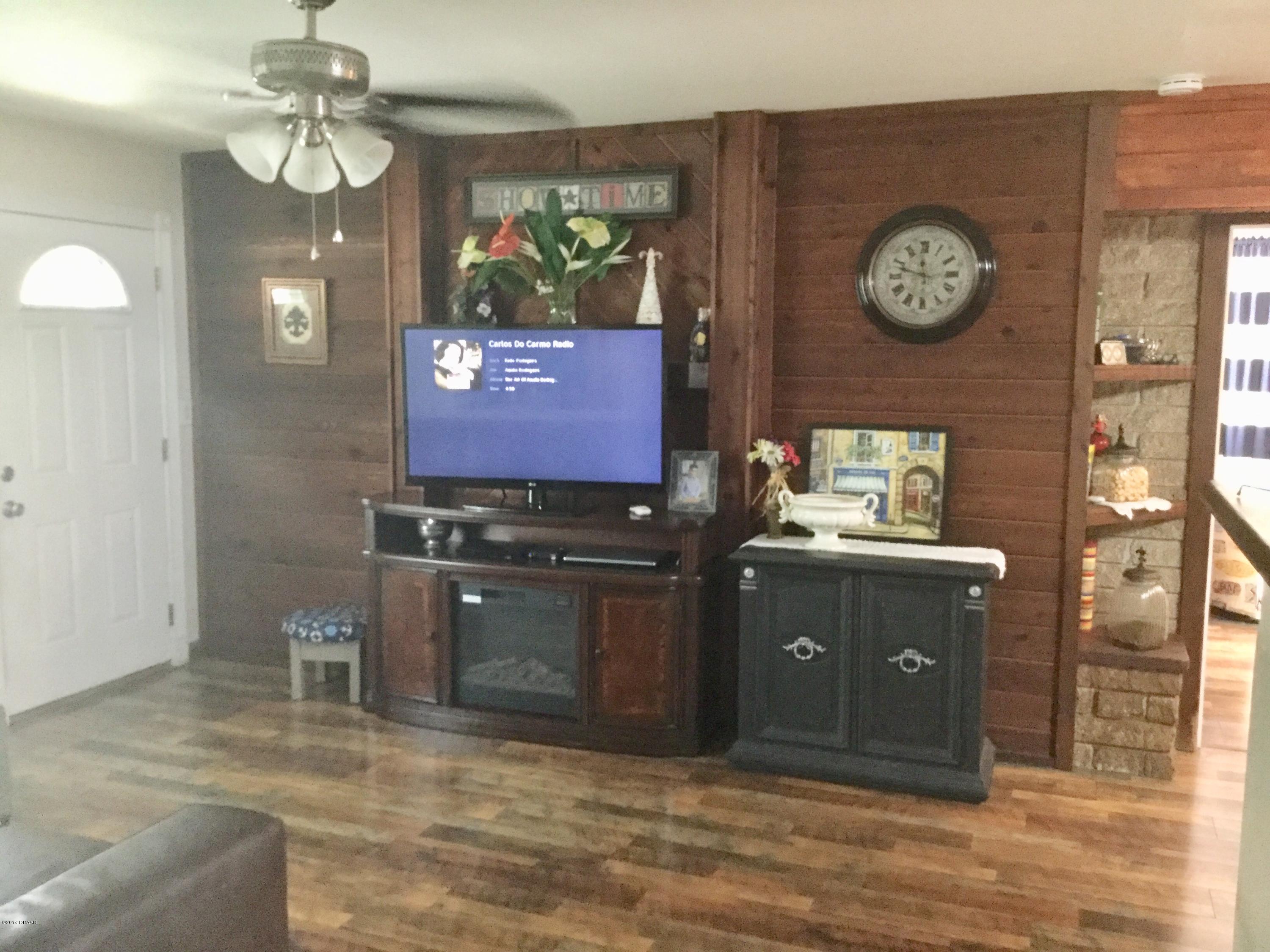 328 Thackery Road Ormond Beach, FL 32174 - Photo 6 of 26 IMG_E3340