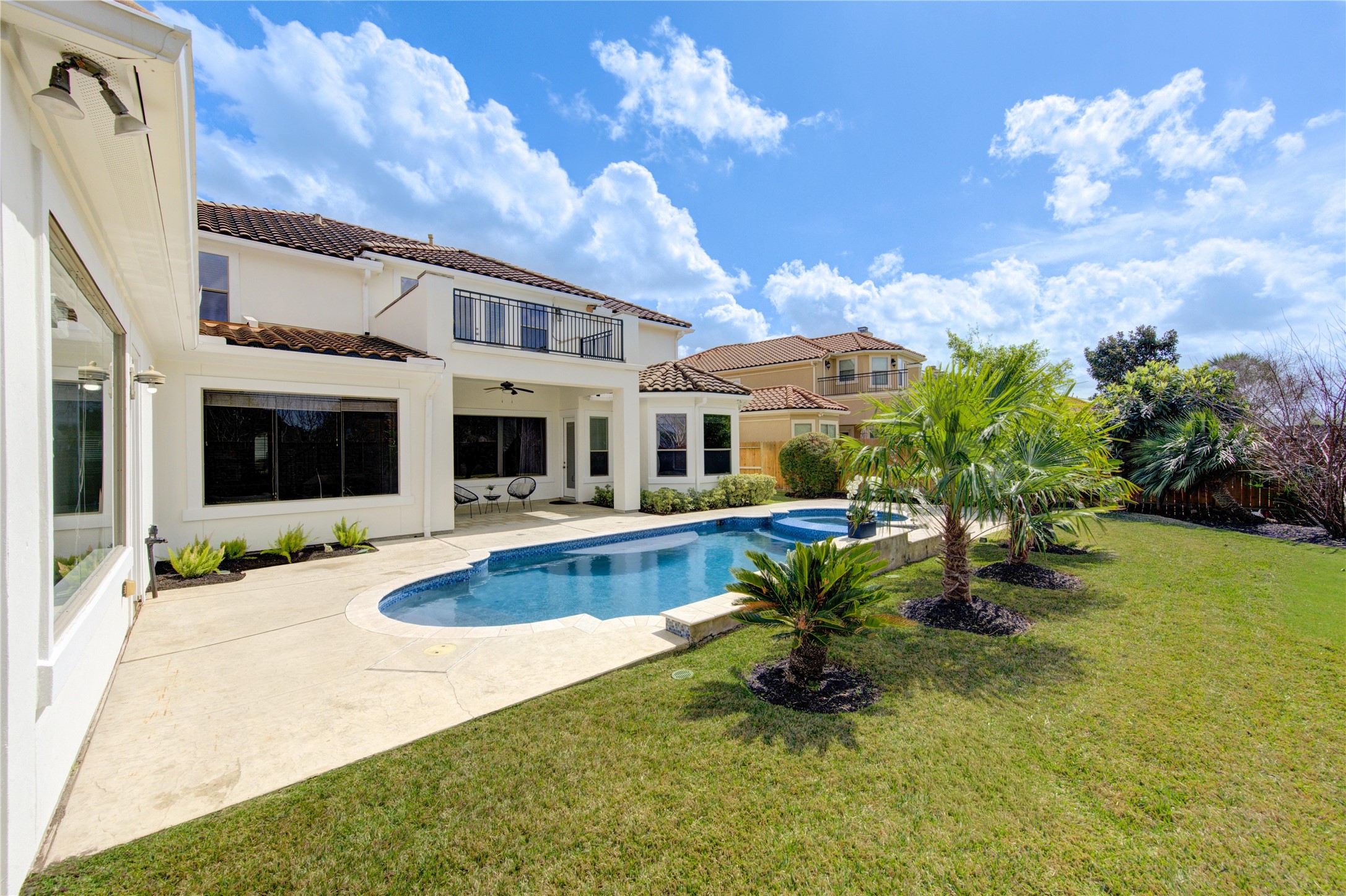 14014 Hampton Cove Drive Houston, TX 77077 - Photo 12 of 47