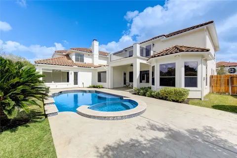 $1,650,000 | 14014 Hampton Cove Drive, Houston, TX 77077