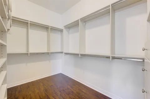 $1,590,000 | 14014 Hampton Cove Drive, Houston, TX 77077