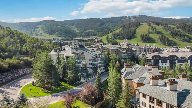 $4,100,000 | 180 Offerson Road, Unit 29, Beaver Creek, CO 81620