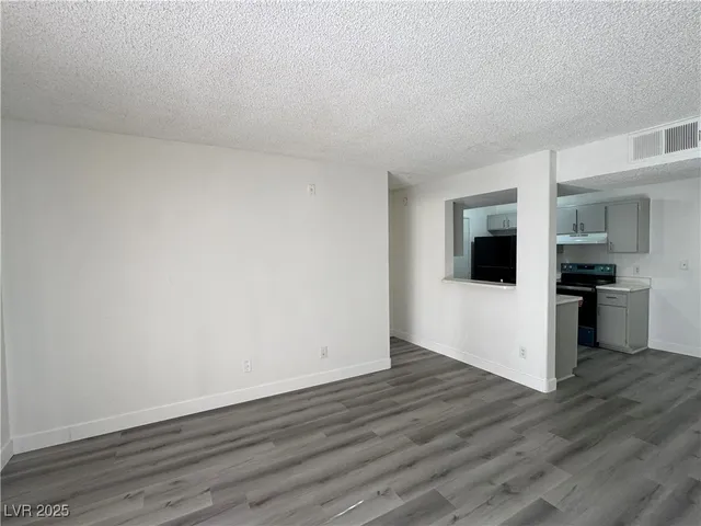 $1,200 | 5250 Mission Carmel Lane, Unit 103, Las Vegas, NV 89107