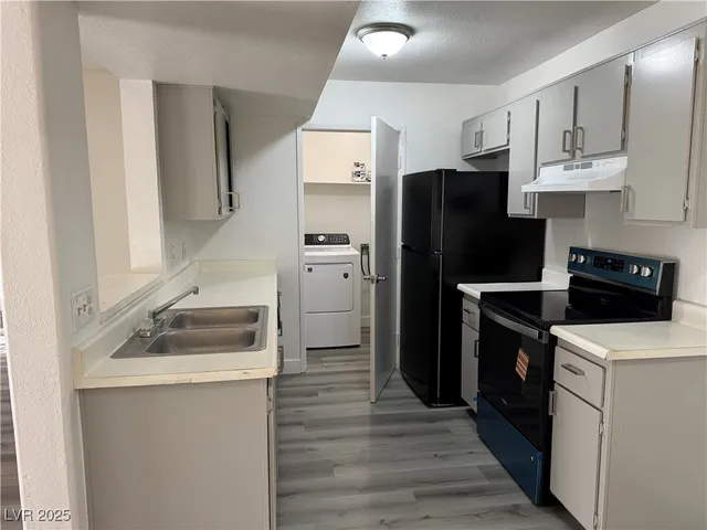 $1,200 | 5250 Mission Carmel Lane, Unit 103, Las Vegas, NV 89107