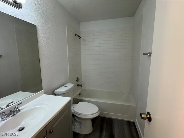 $1,200 | 5250 Mission Carmel Lane, Unit 103, Las Vegas, NV 89107