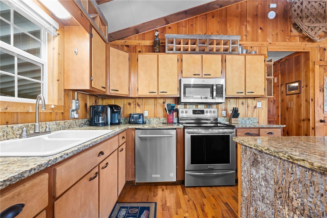 184 Dutch Treat Road Banner Elk, NC 28604 - Photo 31 of 49