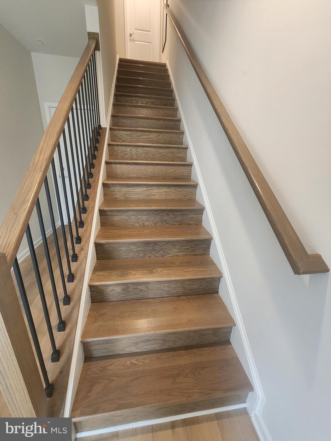 234 Mainstream Drive Laurel, MD 20724 - Photo 16 of 40 a view of entryway