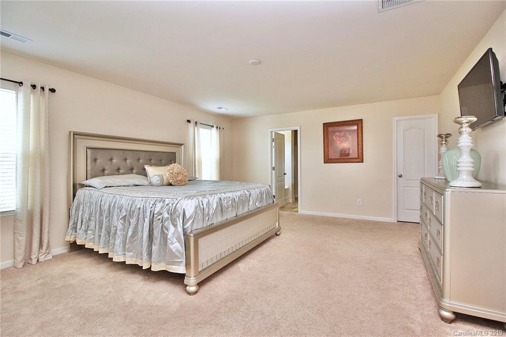 12810 Longstraw Road Charlotte, NC 28227 - Photo 16 of 36 Gallery Image 16