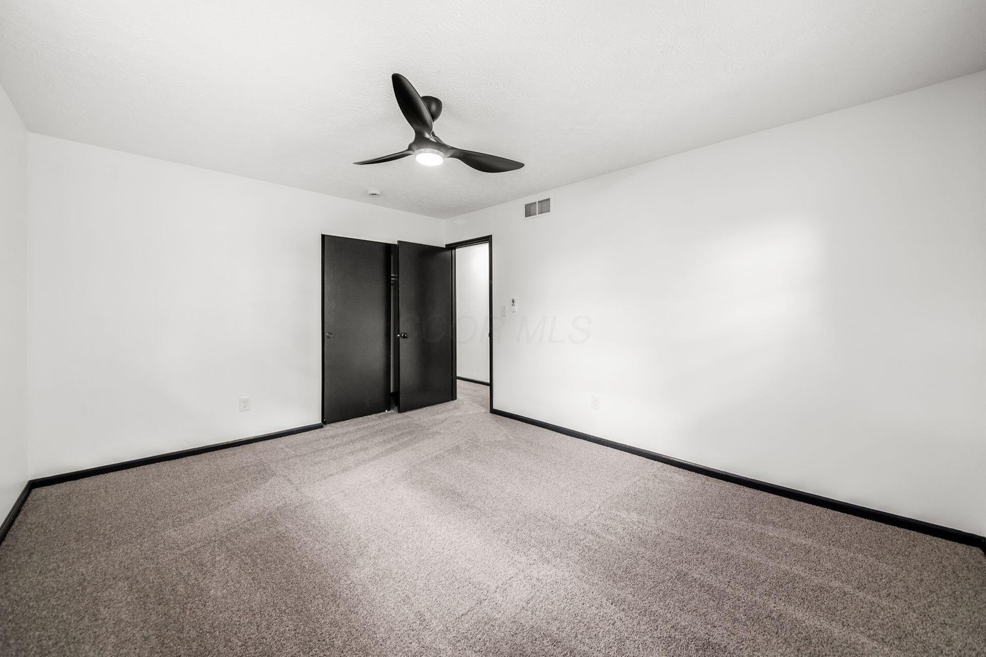 5480 Cedarbush Road Columbus, OH 43229 - Photo 47 of 57 040_15_L 5480 Cedarbush Dr120