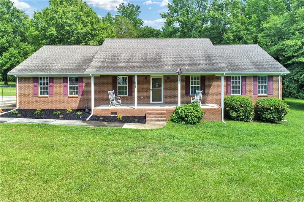2157 Reeves Road Lancaster, SC 29720 - Photo 1 of 18 Gallery Image 1