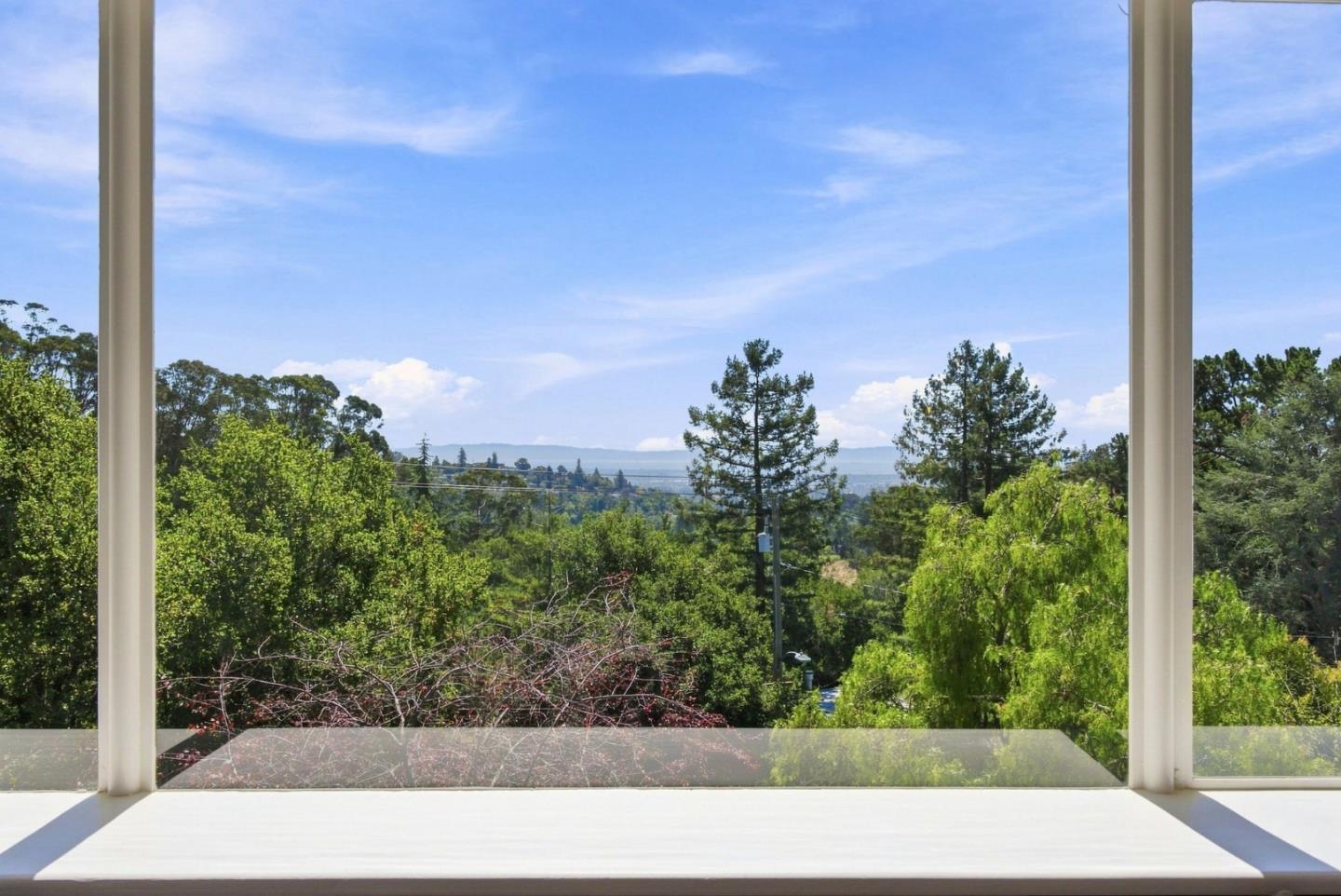5915 Rincon Drive Oakland, CA 94611 - Photo 15 of 41 Gallery Image 15