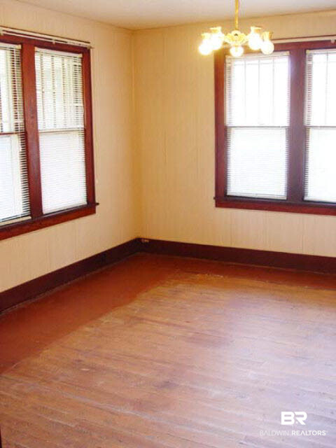 34205 West Barclay Avenue Lillian, AL 36549 - Photo 6 of 46 Living room
