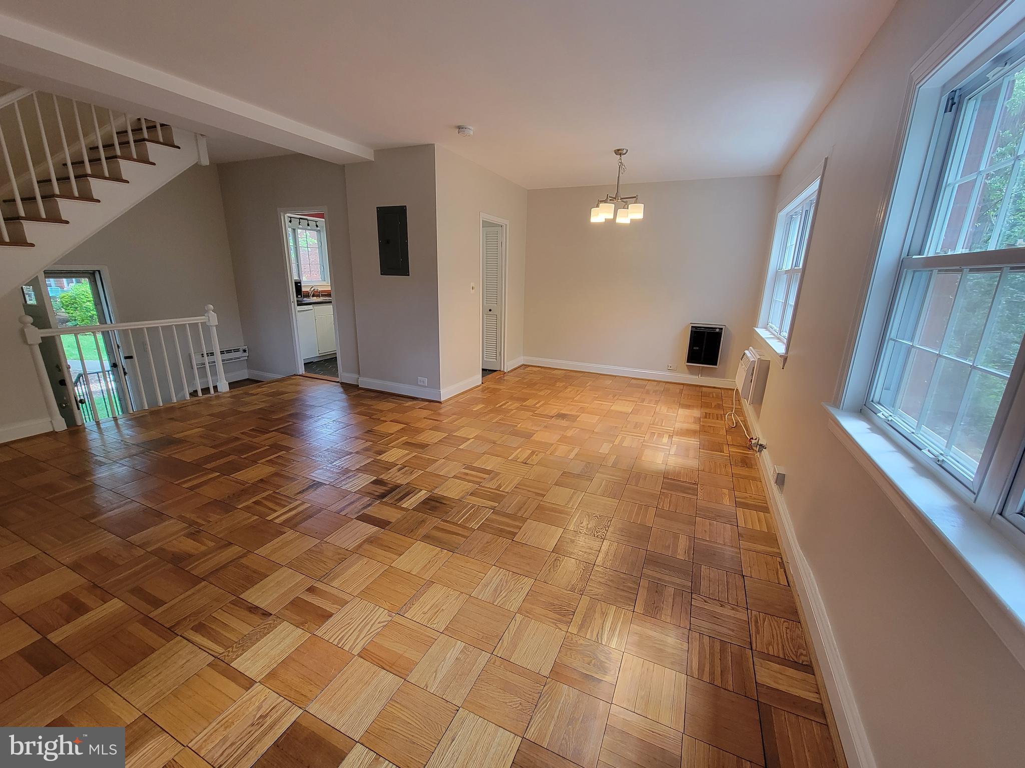 3472 Gunston Road, Unit 723 Alexandria, VA 22302 - Photo 3 of 33