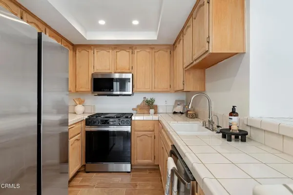 $820,000 | 244 Hill Ranch Drive, Thousand Oaks, CA 91362