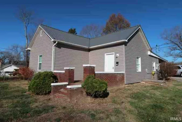 $140,000 | 1212 East Walnut Street, Boonville, IN 47601