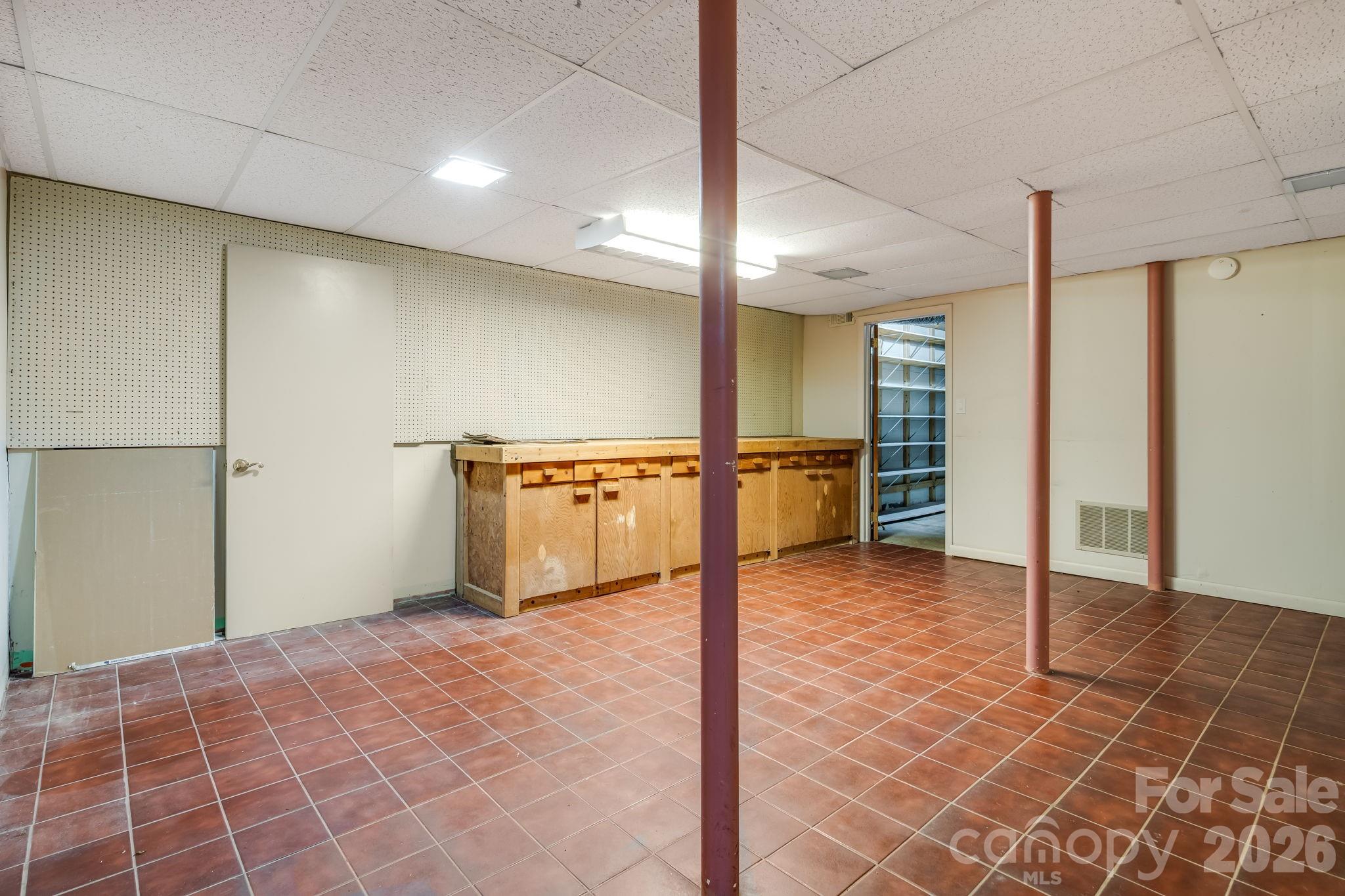 165 Cherokee Road Asheville, NC 28804 - Photo 33 of 37 Gallery Image 33