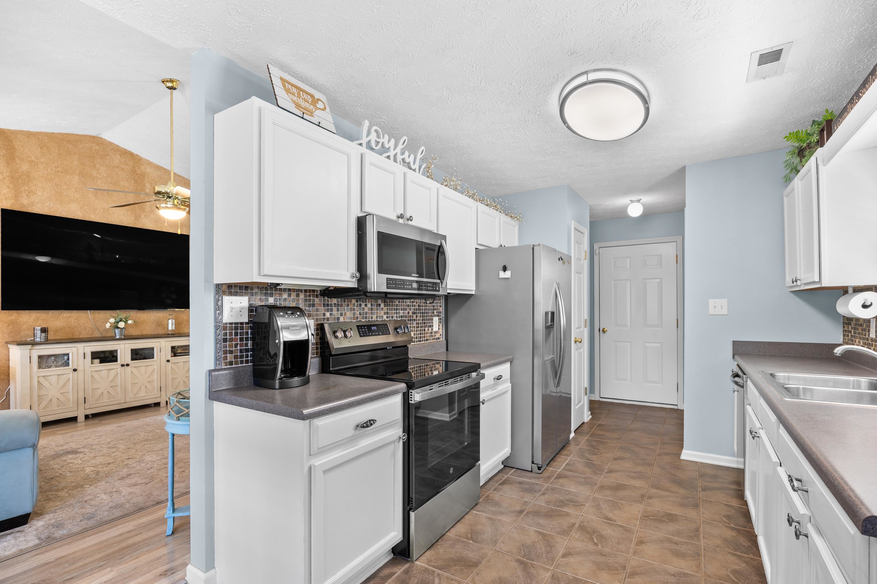 3006 Sabal Court Murrells Inlet, SC 29576 - Photo 12 of 41