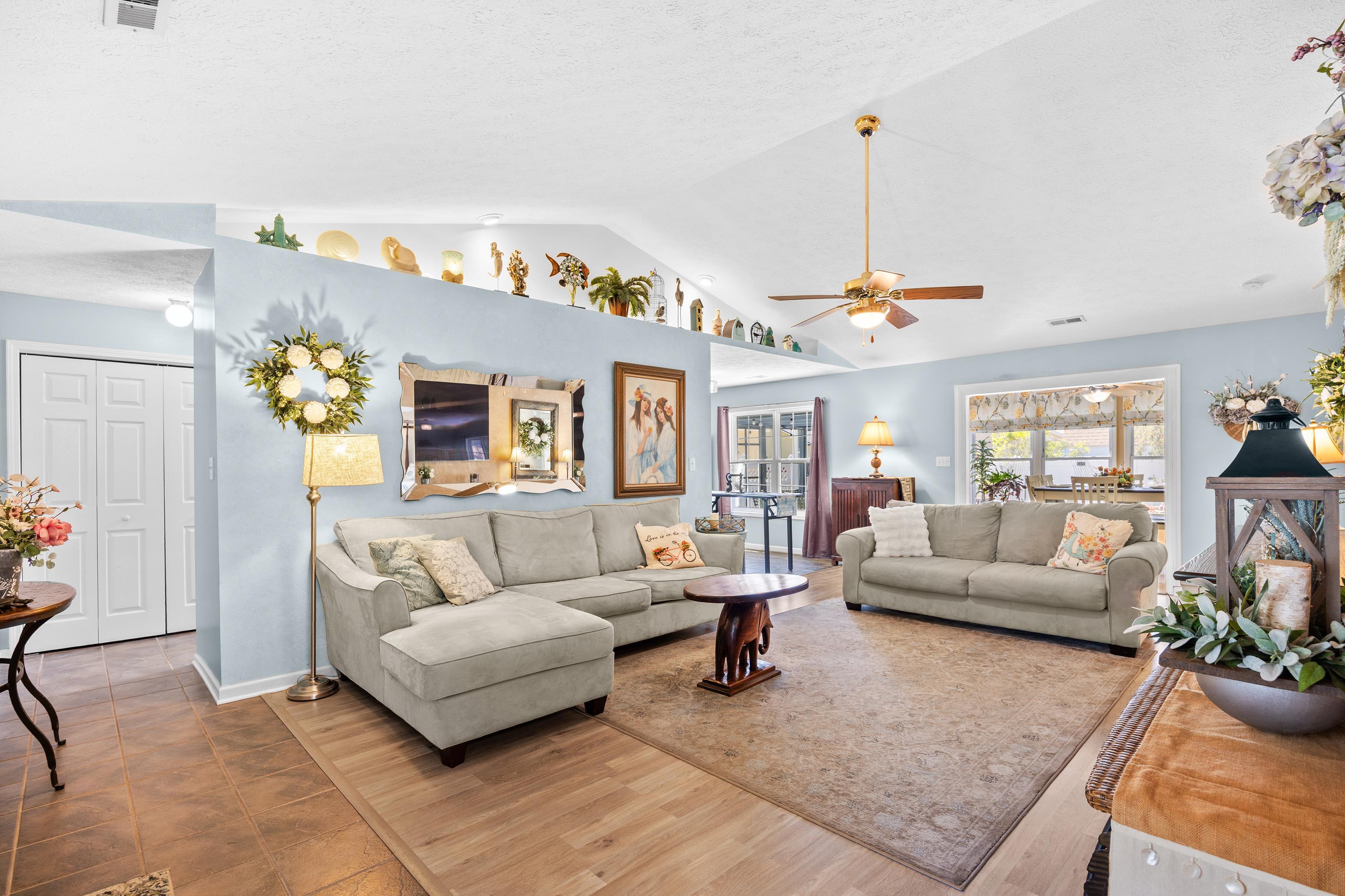 3006 Sabal Court Murrells Inlet, SC 29576 - Photo 4 of 41