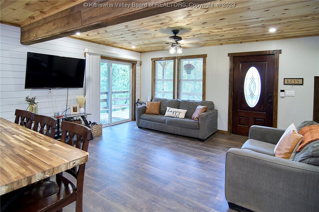 2790 Dairy Road Poca, WV 25159 - Photo 13 of 36 Gallery Image 13