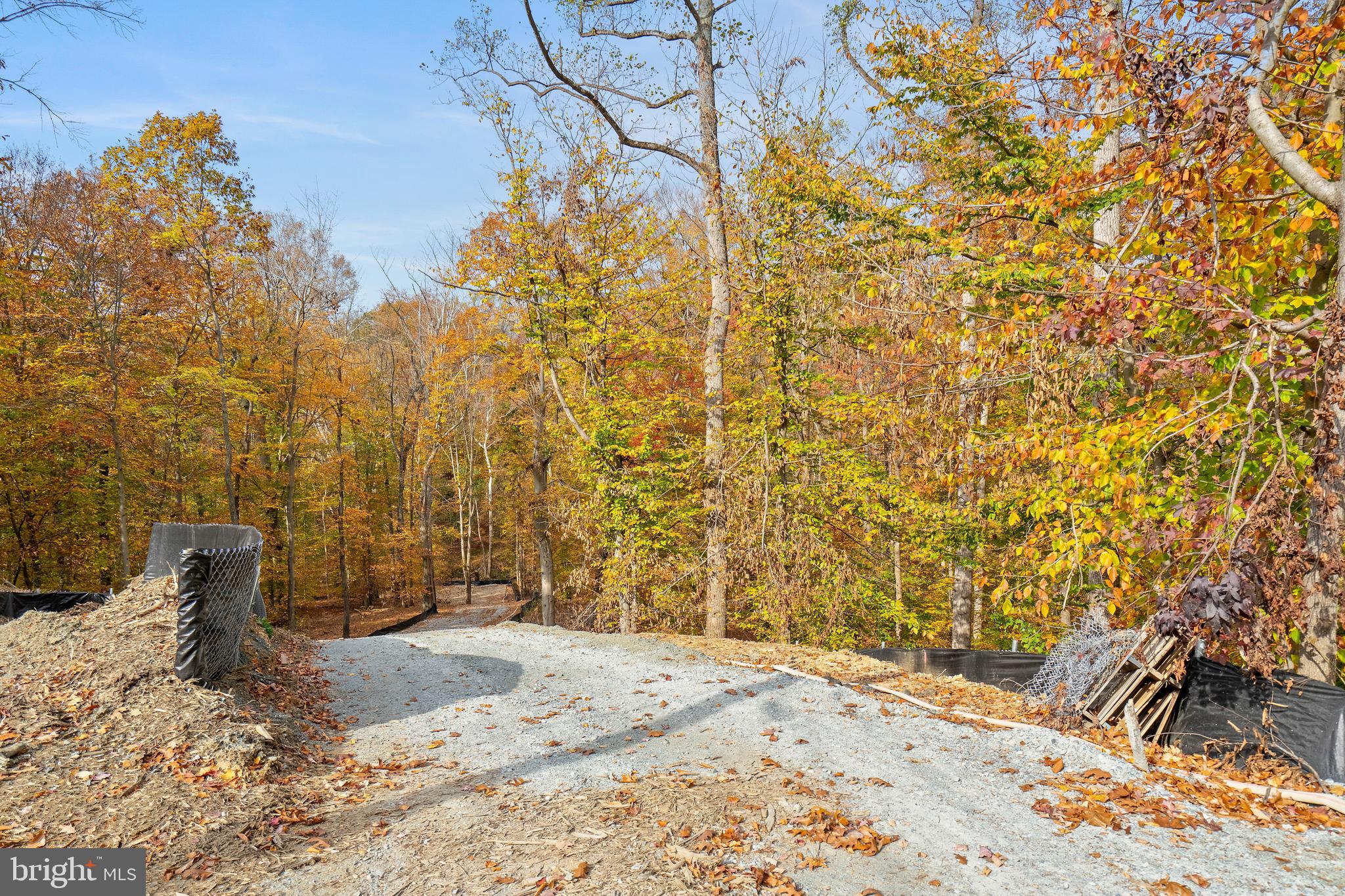 500 Holly Road Fort Washington, MD 20744 - Photo 7 of 8 a view of a backyard of the house