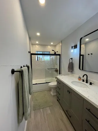 $5,800 | 2230 North 50th Avenue, Hollywood, FL 33021
