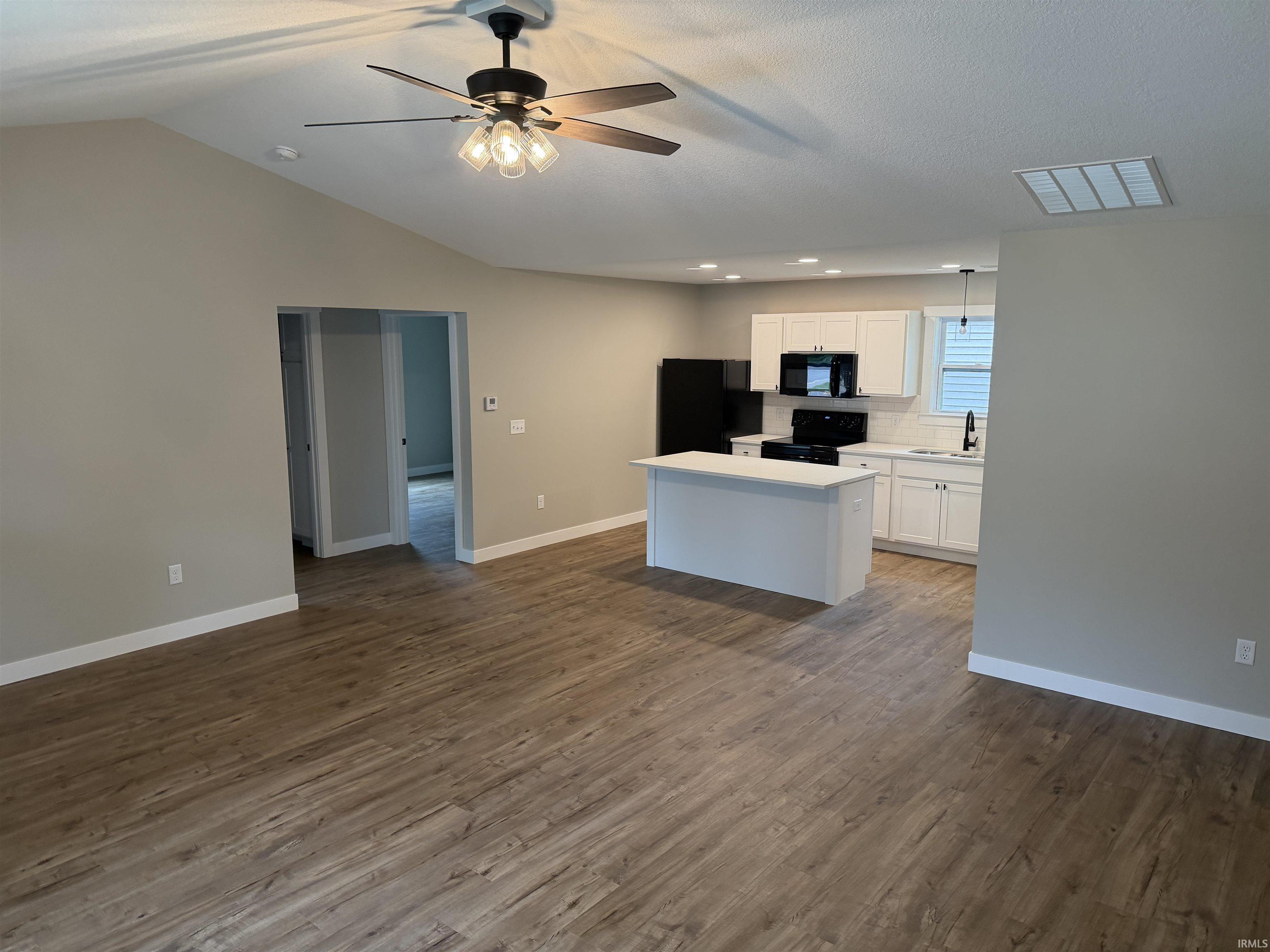 901 Dorwin Street Decatur, IN 46733 - Photo 5 of 13