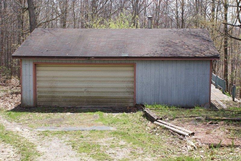 4841 Davison Road Lapeer, MI 48446 - Photo 2 of 12 2
