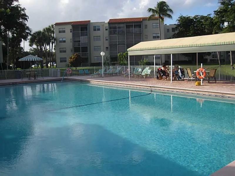 1800 Southwest 81st Avenue, Unit 1304 North Lauderdale, FL 33068 - Photo 2 of 23