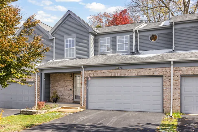 $330,000 | 903 Old Oak Circle, Algonquin, IL 60102
