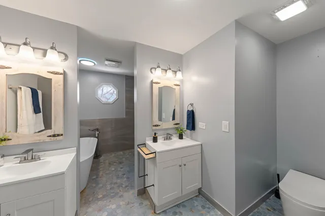 $330,000 | 903 Old Oak Circle, Algonquin, IL 60102