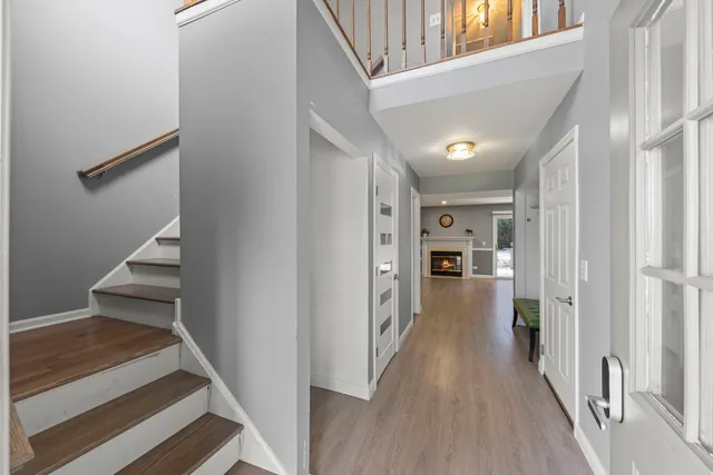 $330,000 | 903 Old Oak Circle, Algonquin, IL 60102