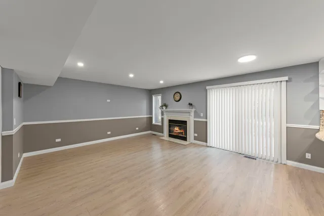 $330,000 | 903 Old Oak Circle, Algonquin, IL 60102