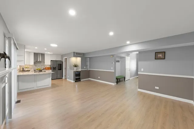 $330,000 | 903 Old Oak Circle, Algonquin, IL 60102