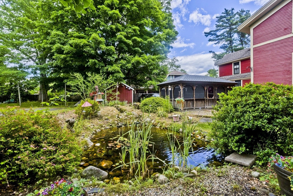 2 Crescent Hill Springfield, MA 01105 - Photo 7 of 42
