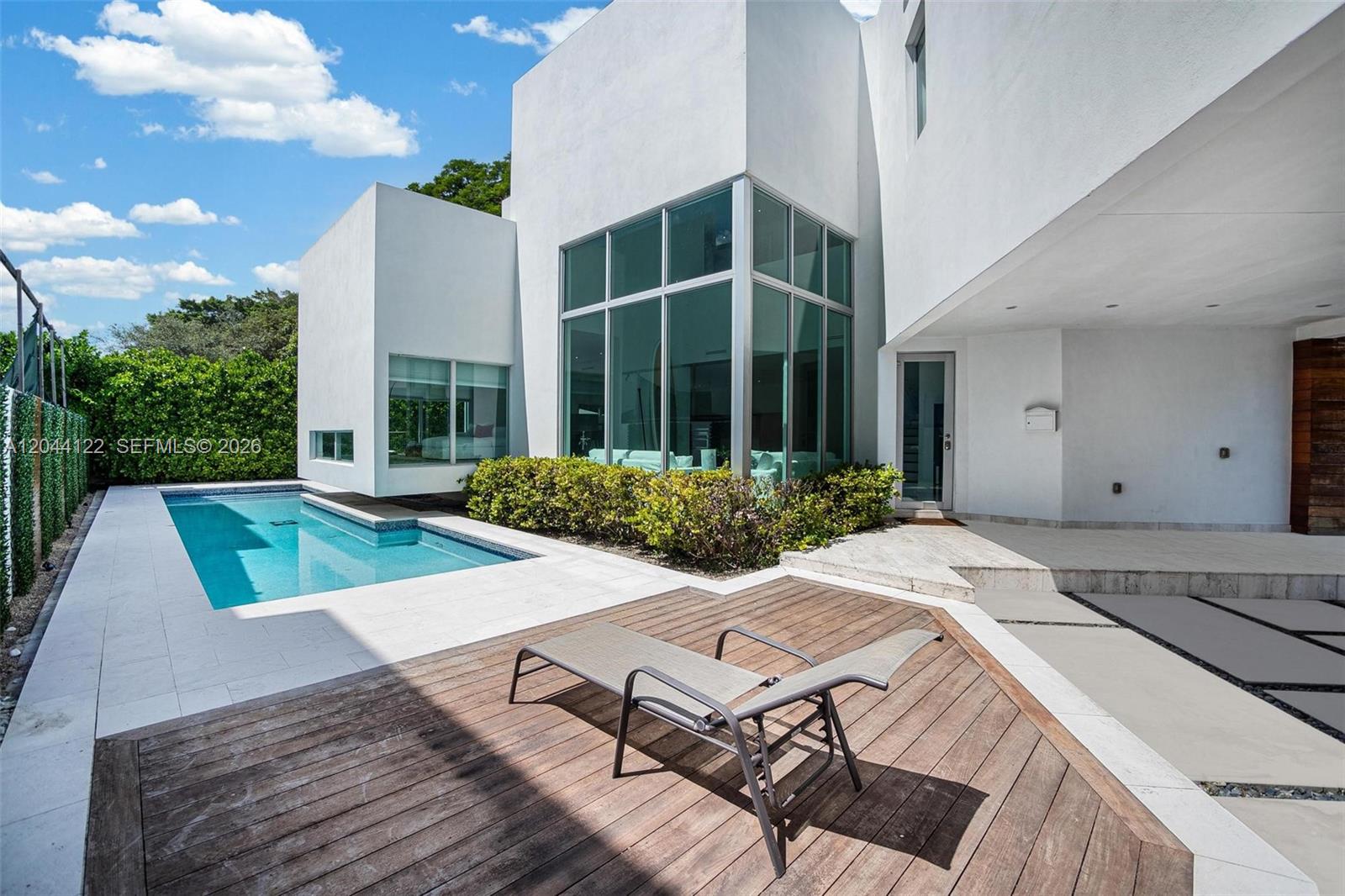 200 Southwest 32nd Road Miami, FL 33129 - Photo 6 of 74