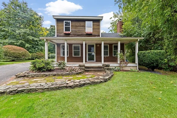 $739,900 | 72 Precinct Street, Lakeville, MA 02347