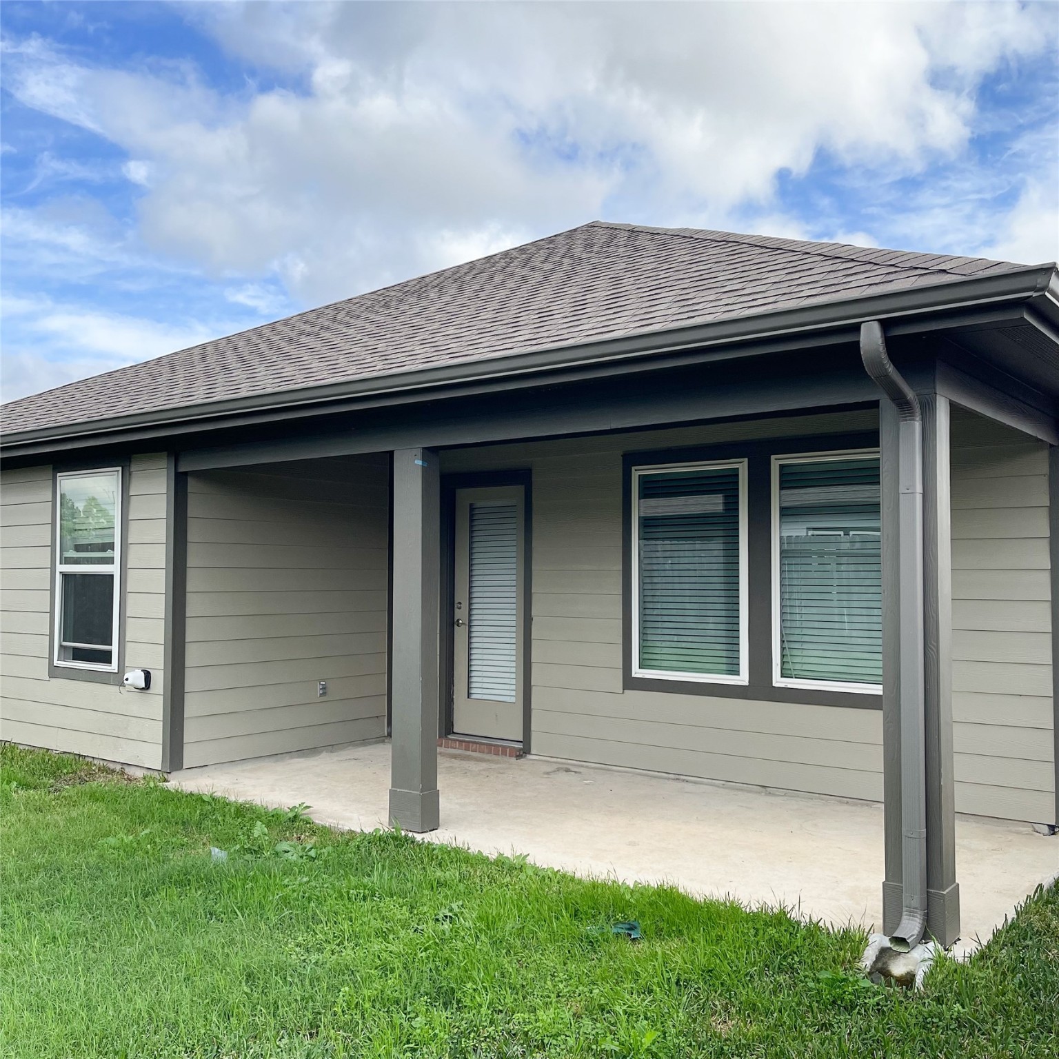 6814 Bradford Terrace Road Richmond, TX 77407 - Photo 31 of 31 front view of a house