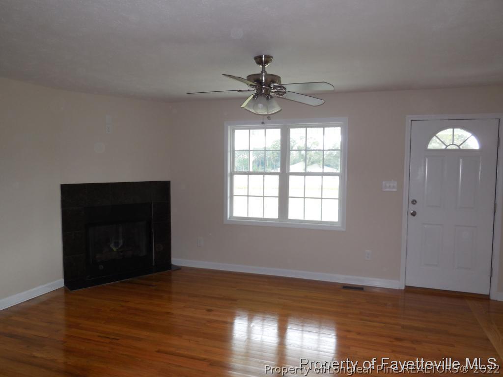 11332 Dunn Road Dunn, NC 28334 - Photo 4 of 22 Gallery Image 4