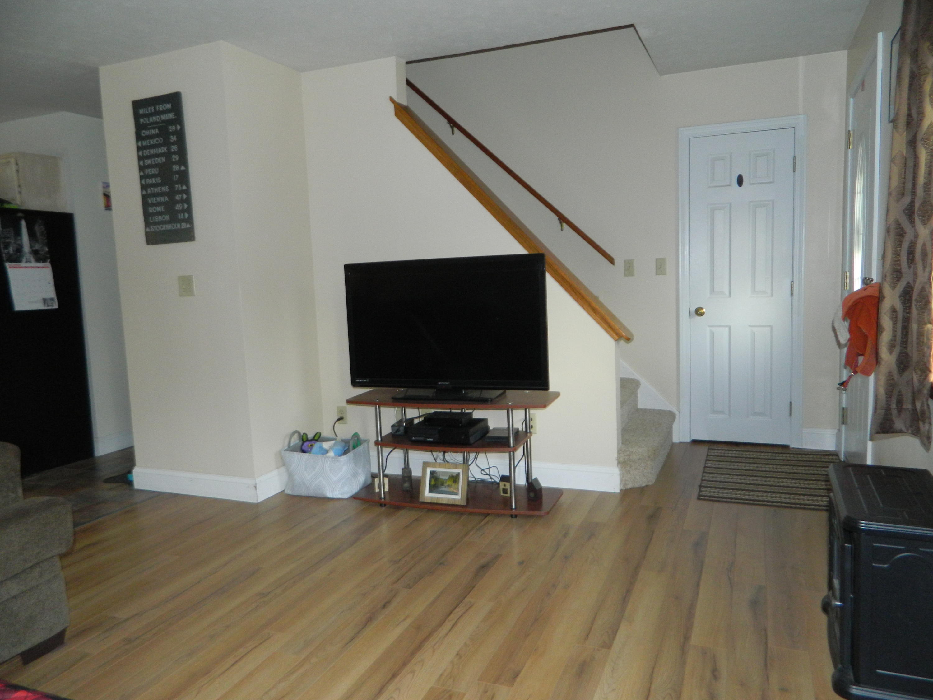 129 Saco Road Hollis Center, ME 04042 - Photo 13 of 40 Living Room