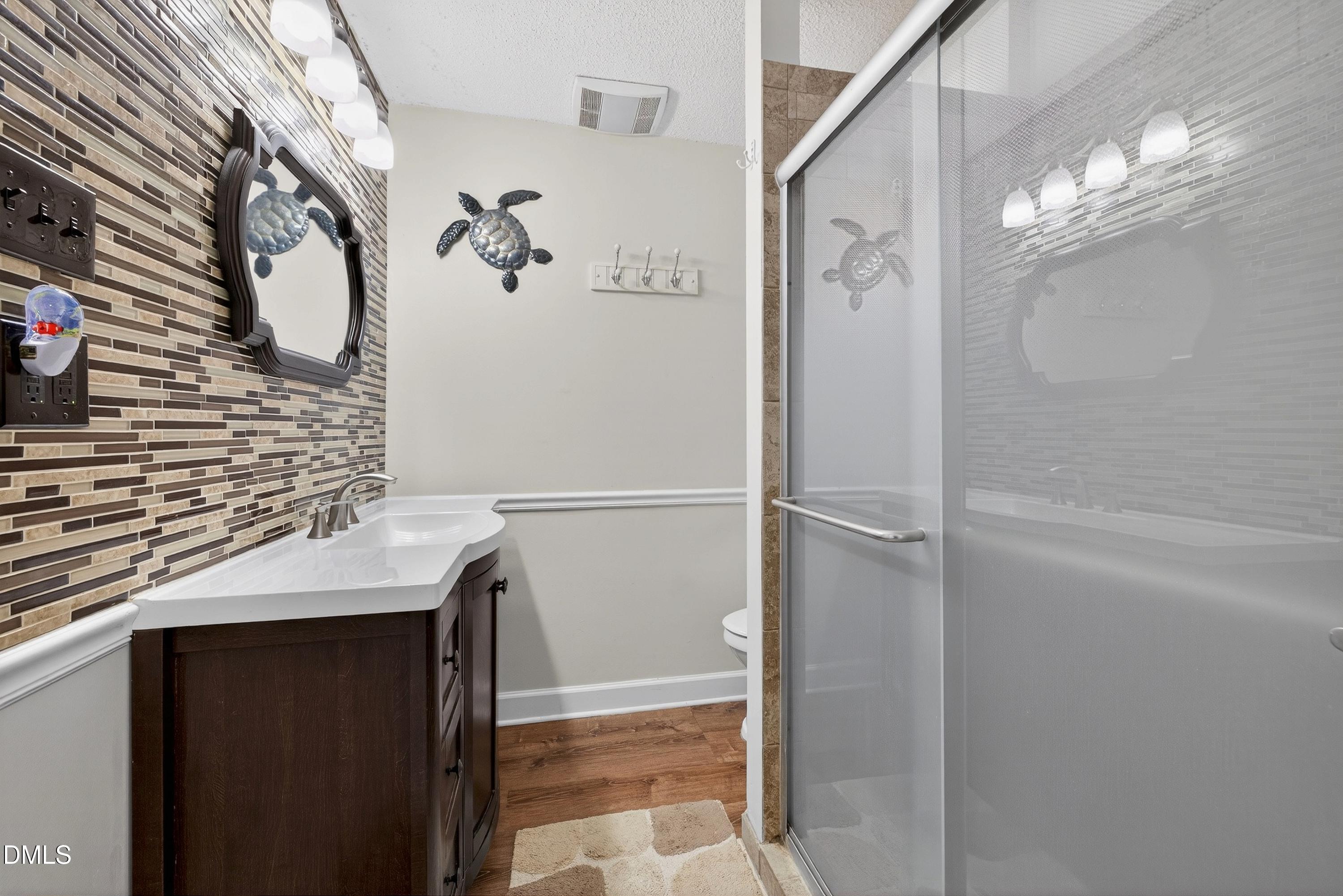 5931 South Sharon Drive Raleigh, NC 27603 - Photo 10 of 42 Scene-19
