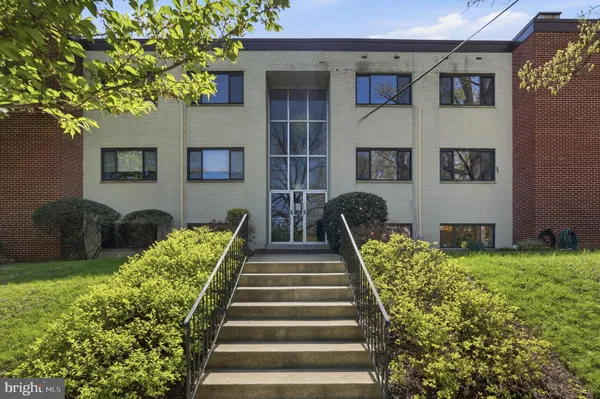 $200,000 | 407 Tulip Avenue, Unit 104, Takoma Park, MD 20912