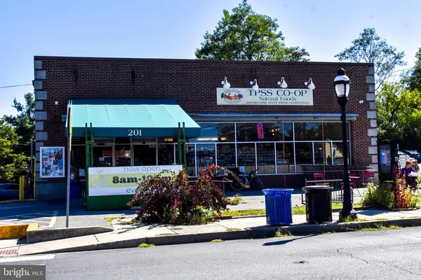 $200,000 | 407 Tulip Avenue, Unit 104, Takoma Park, MD 20912