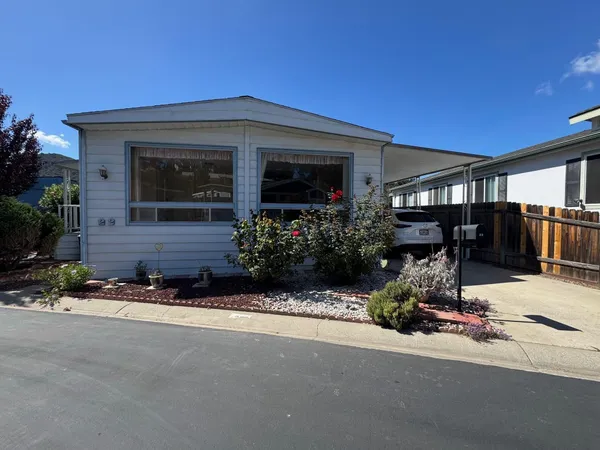$195,000 | 22 Via Del Sol, Solvang, CA 93463