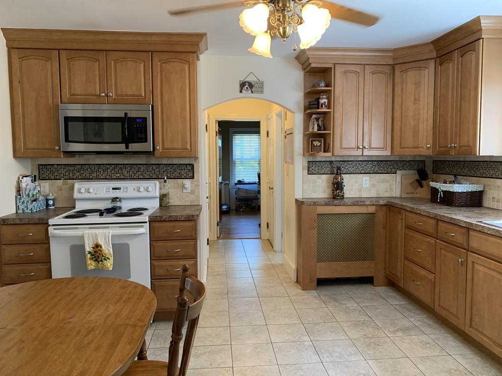 78 June Street Worcester, MA 01602 - Photo 9 of 40