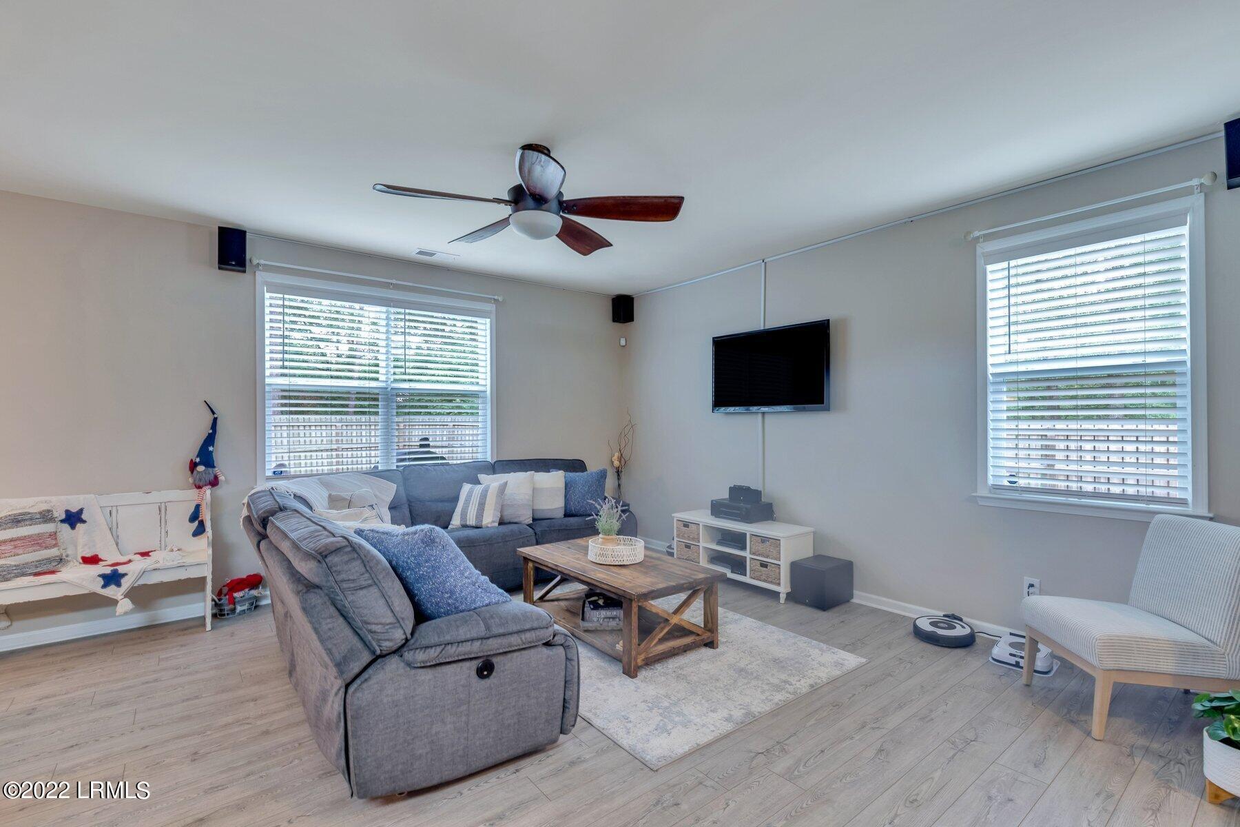 58 Holly Hall Road Beaufort, SC 29907 - Photo 8 of 24 IMG_8333.jpg-SMALL