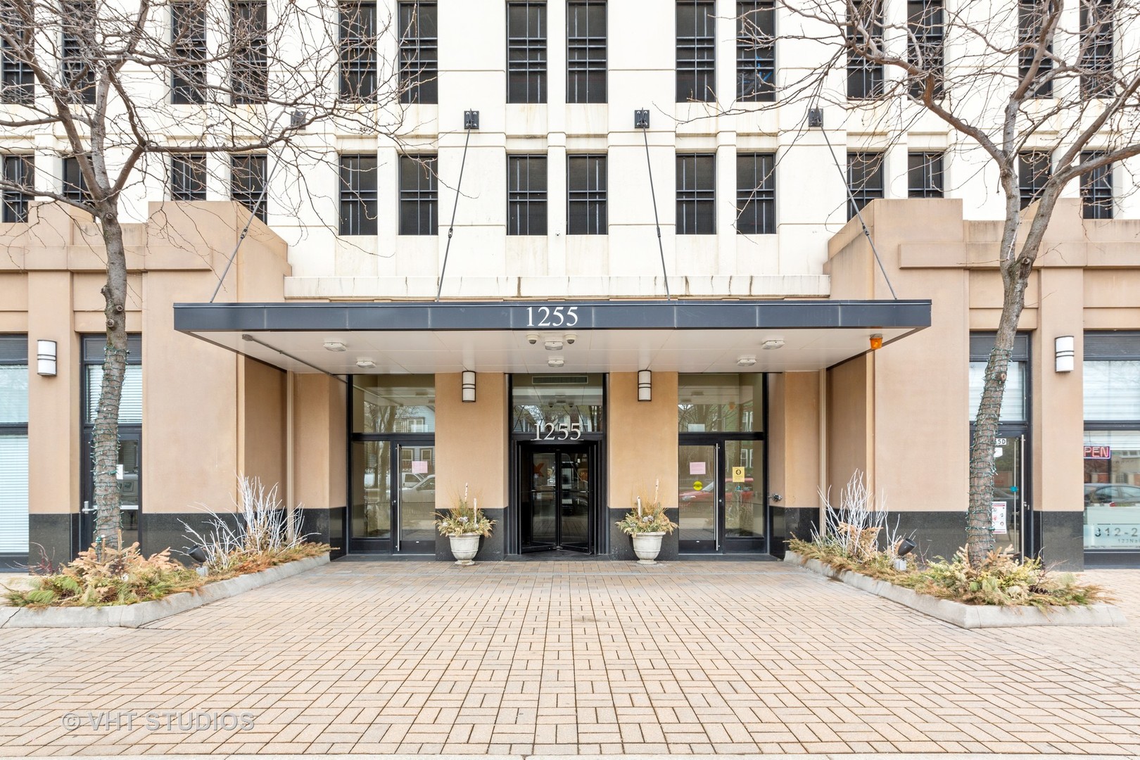 1255 South State Street, Unit 1101 Chicago, IL 60605 - Photo 1 of 25