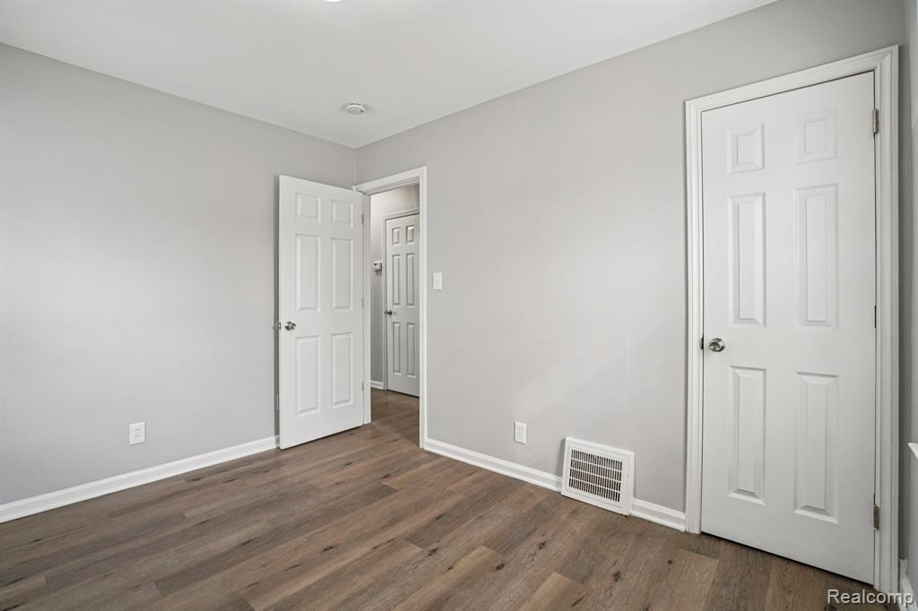 3963 Hubbard Street Wayne, MI 48184 - Photo 16 of 30