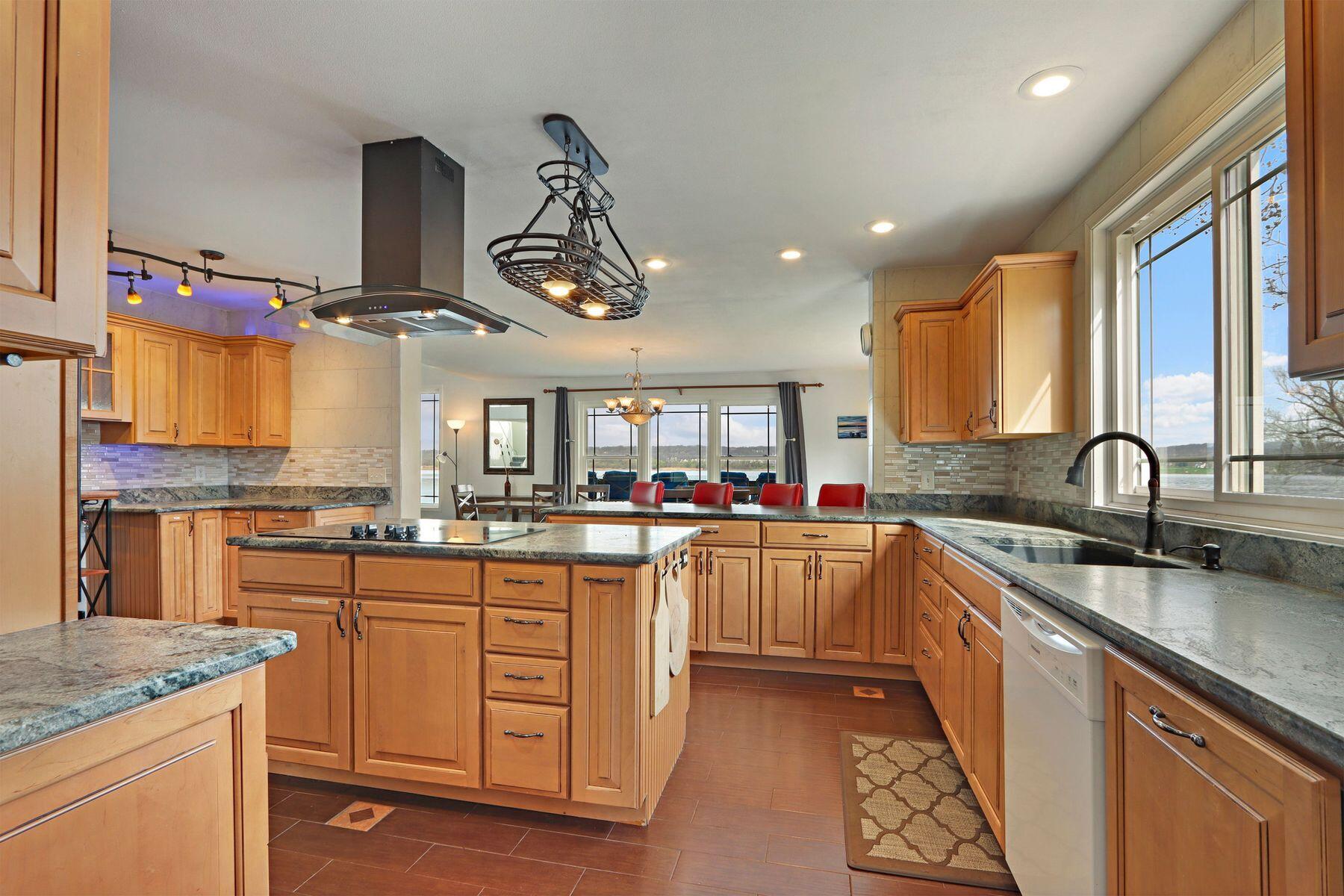 W4226 West End Road Geneva, WI 53147 - Photo 13 of 52 Kitchen